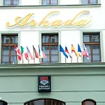 Отель Arkada