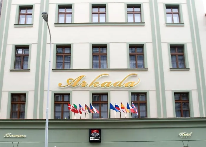 Hotel Arkada 4*